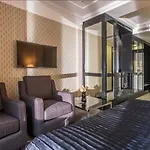 Hotel Street - Maestro 4*