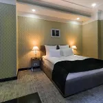 Hotel Street - Maestro 4*