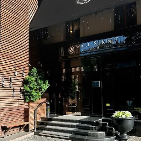 Street - Maestro Hotel
