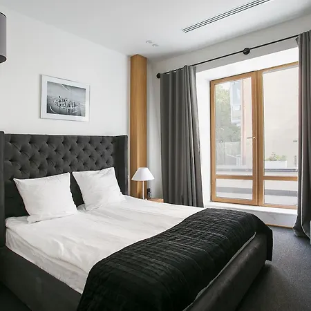 Street - Maestro Hotel 4*
