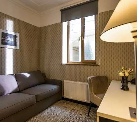Hotel Street - Maestro 4*
