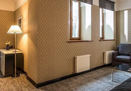 Hotel Street - Maestro 4*