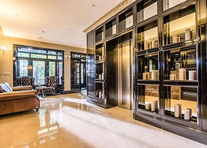 Otel Street - Maestro 4*