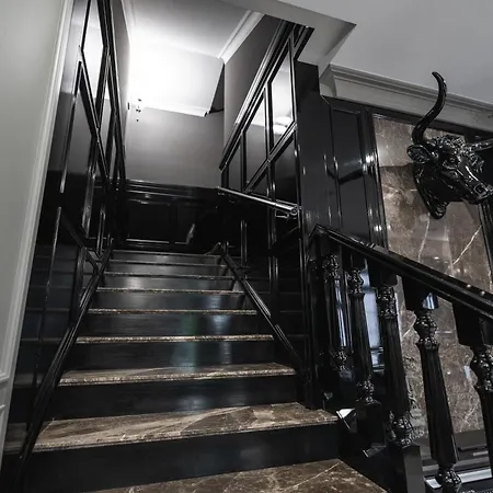 Street - Maestro Hotel 4*