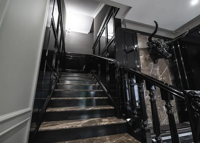 Street - Maestro Hotel 4*