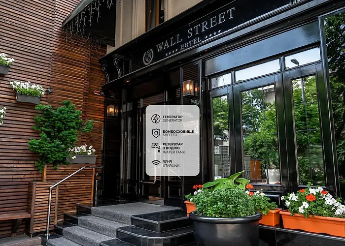 Hotel Street - Maestro 4*