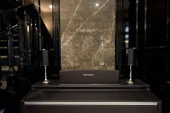 Street - Maestro Hotel