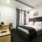 Hotel Street - Maestro 4*
